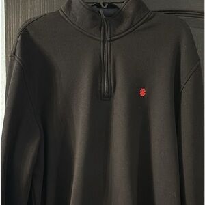 Men's 1/4 zip sweatshirt. Izod brand